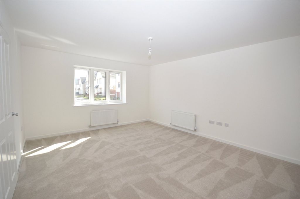 Property photo 3 of 11 Picture No. 21