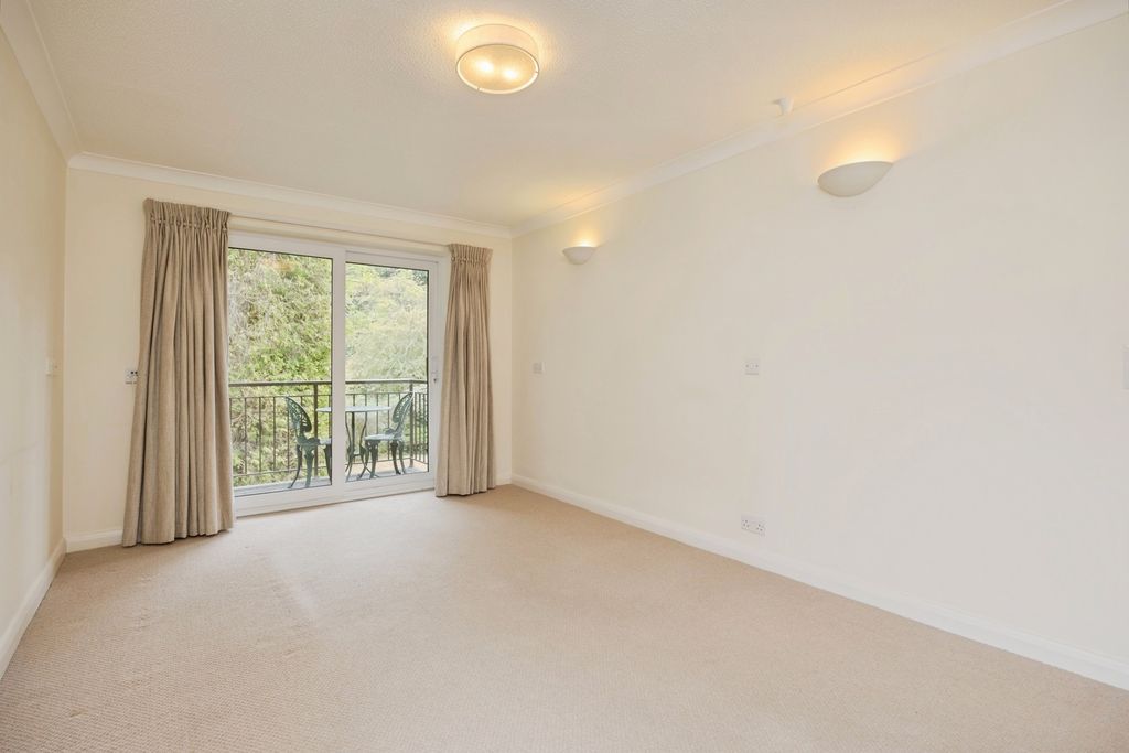 Property photo 2 of 16 Pbox-Img.Jpg