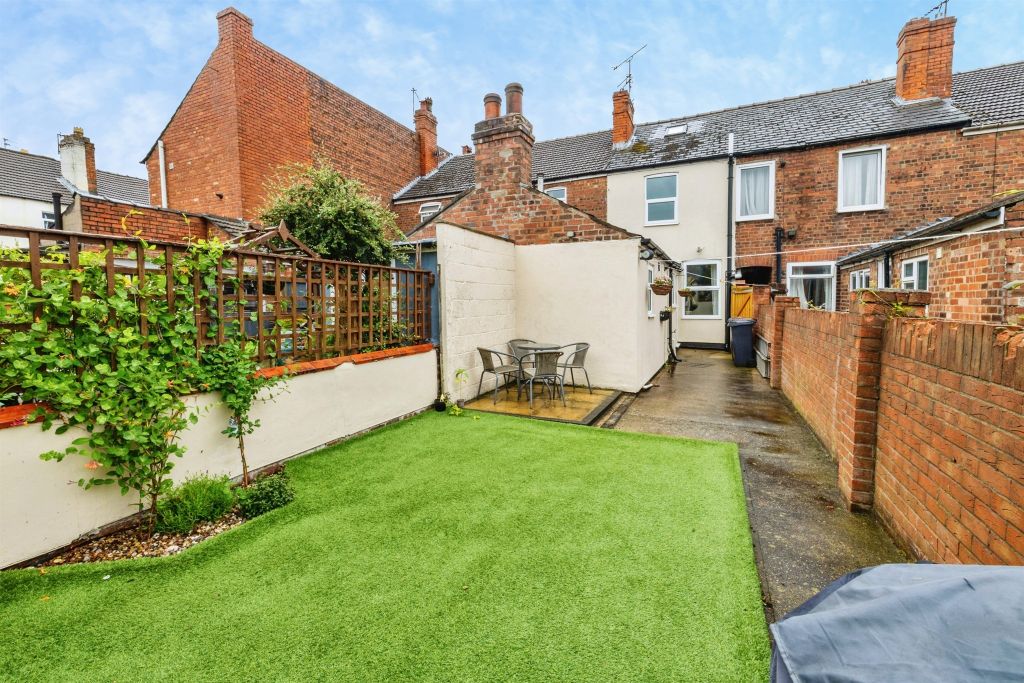 Property photo 2 of 17