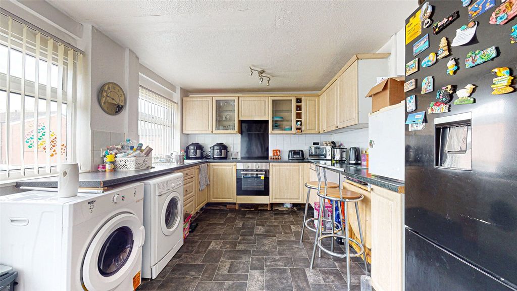 Property photo 3 of 9 Picture No. 02