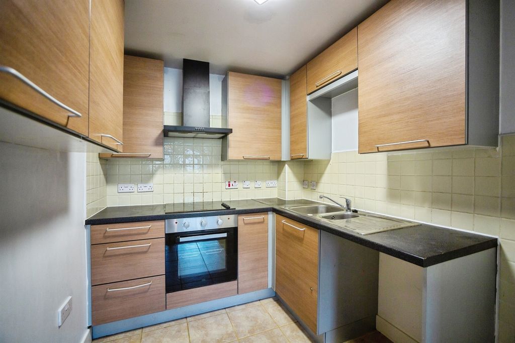 Property photo 2 of 15