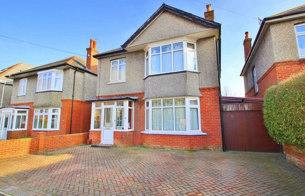 Property photo 2 of 16 Photo 1