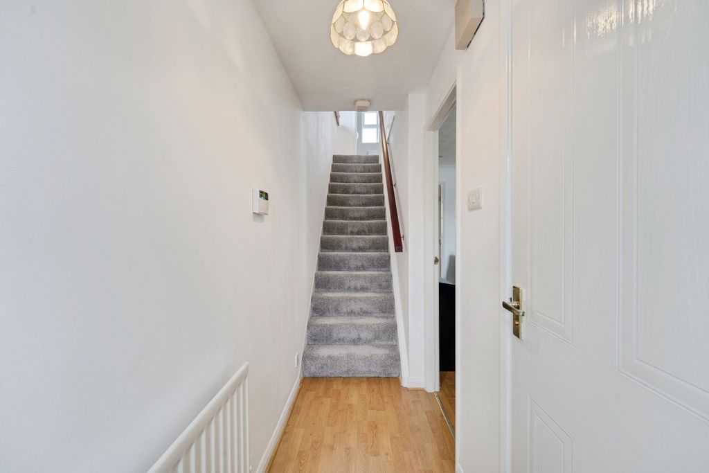 Property photo 2 of 34 Pbox-Img.Jpg