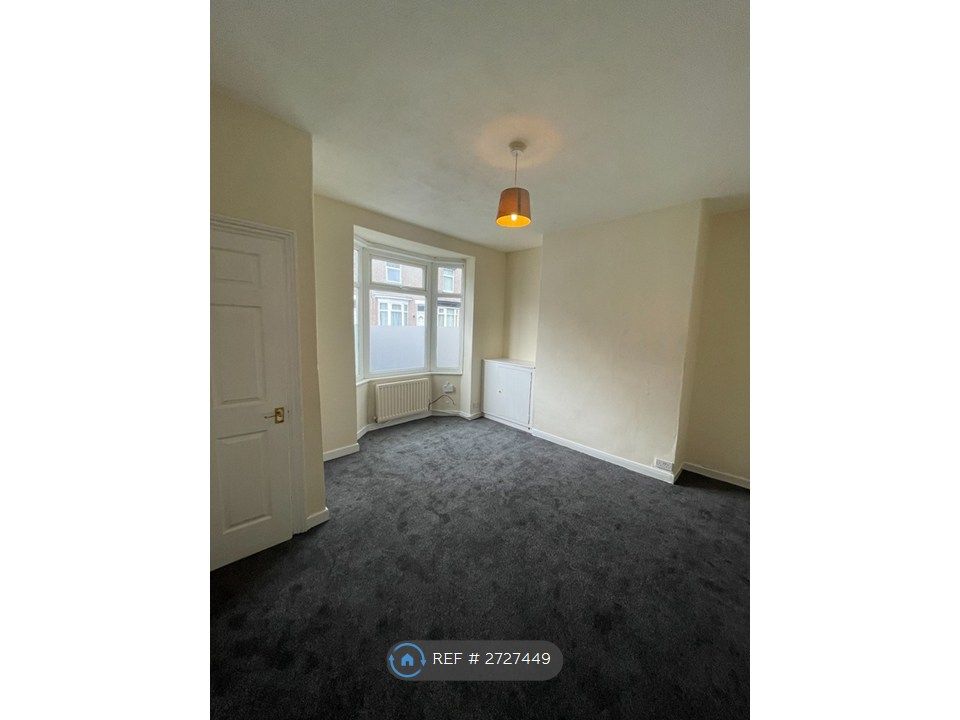 Property photo 1 of 12 Living Room.