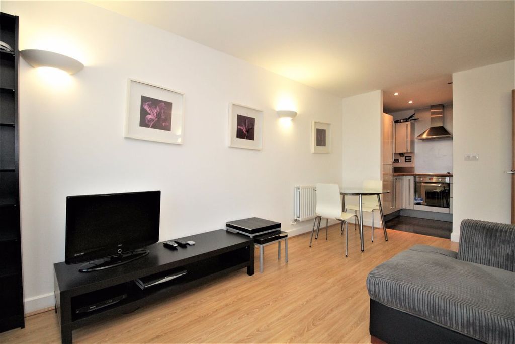 Property photo 2 of 12