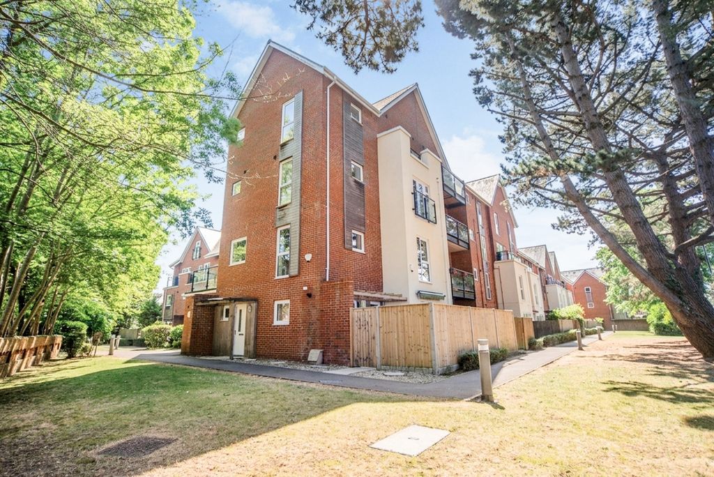 Property photo 1 of 18 Pbox-Img.Jpg