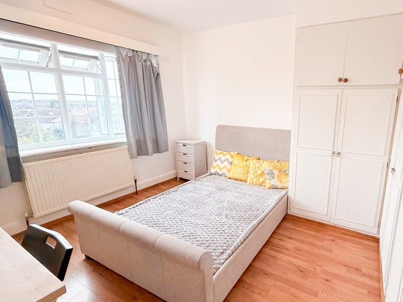 Property photo 1 of 3