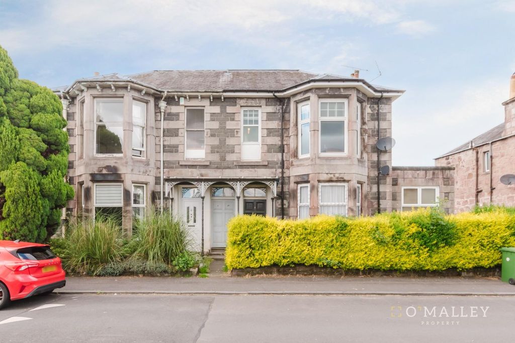 Property photo 1 of 14 External Front