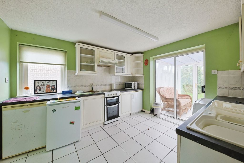 Property photo 3 of 10 3599209