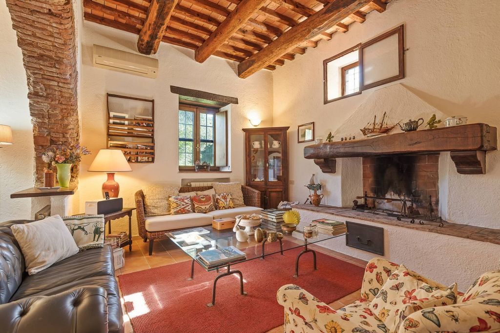 Property photo 1 of 28