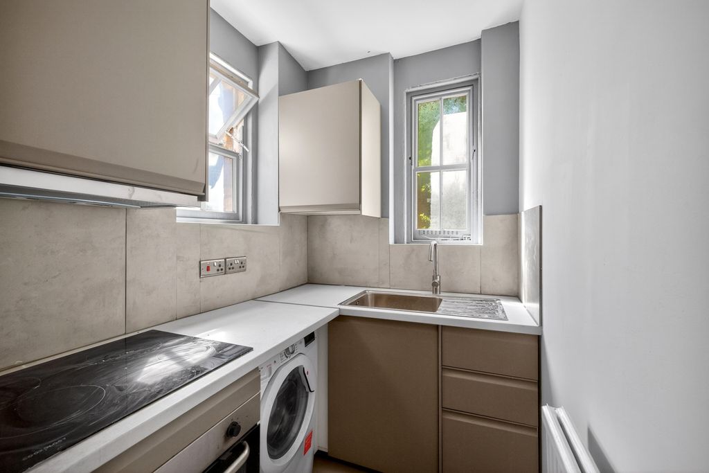 Property photo 2 of 19 Pbox-Img.Jpg