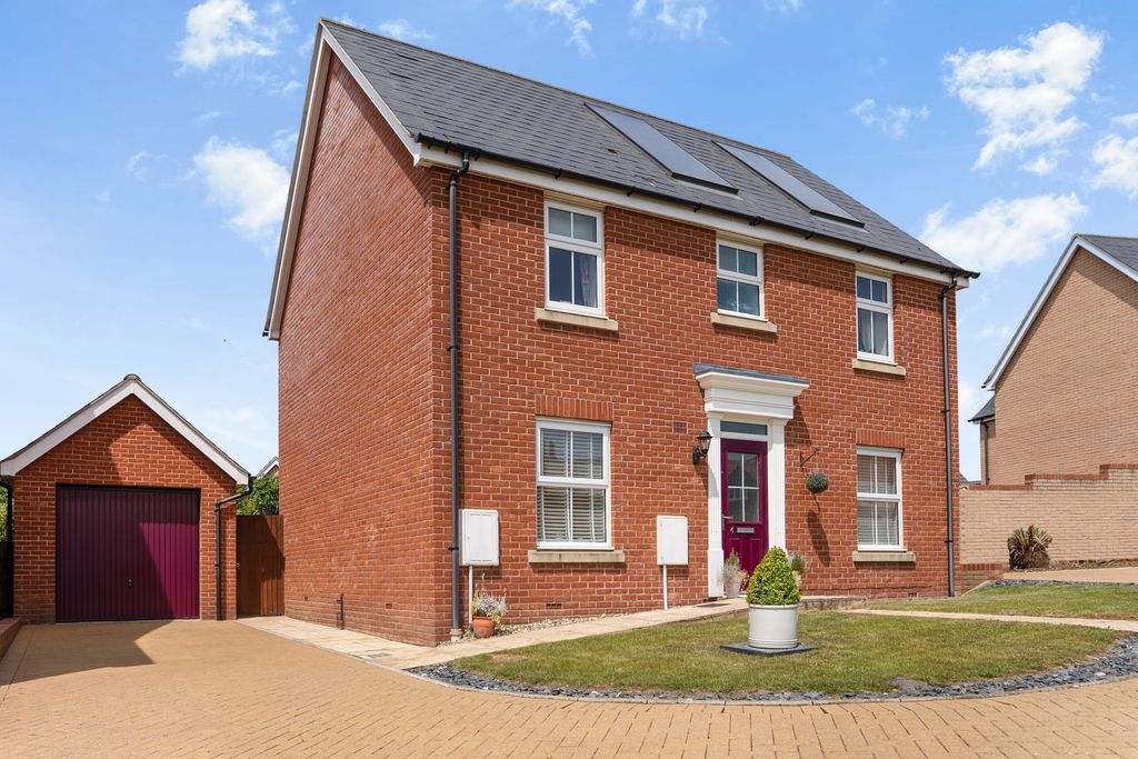 Property photo 2 of 23