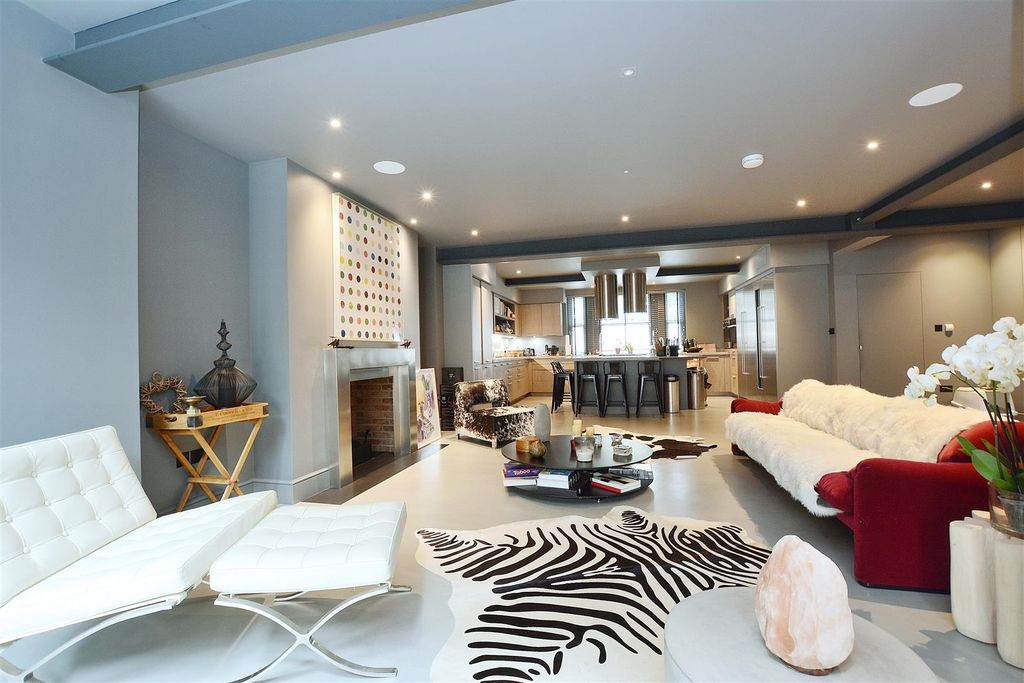 Property photo 1 of 17 16.Jpg