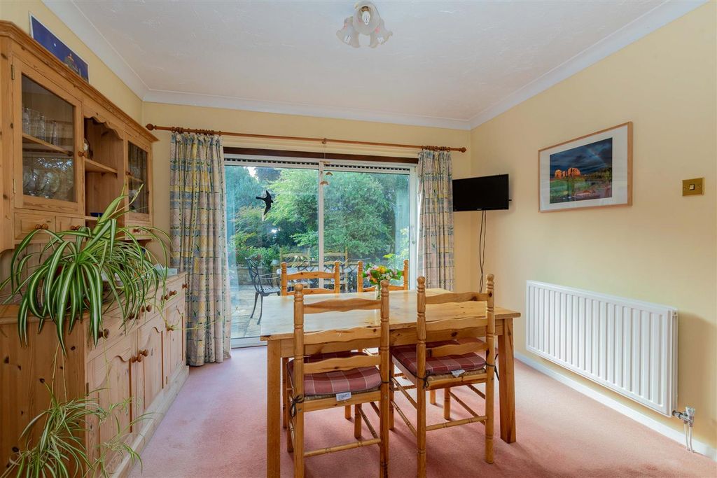 Property photo 3 of 24