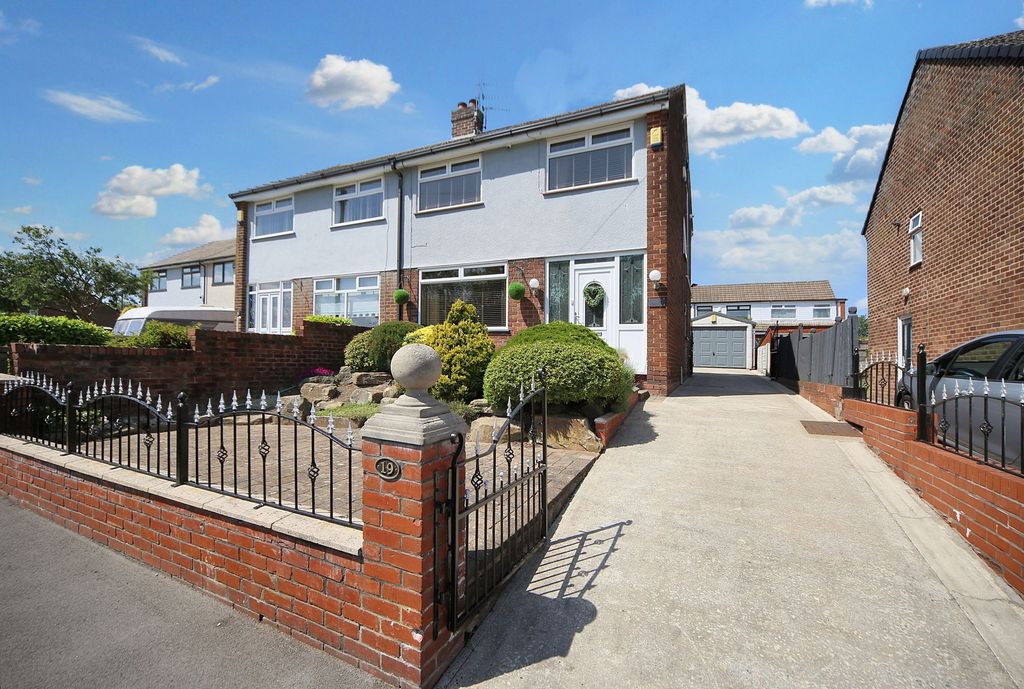 Property photo 1 of 24