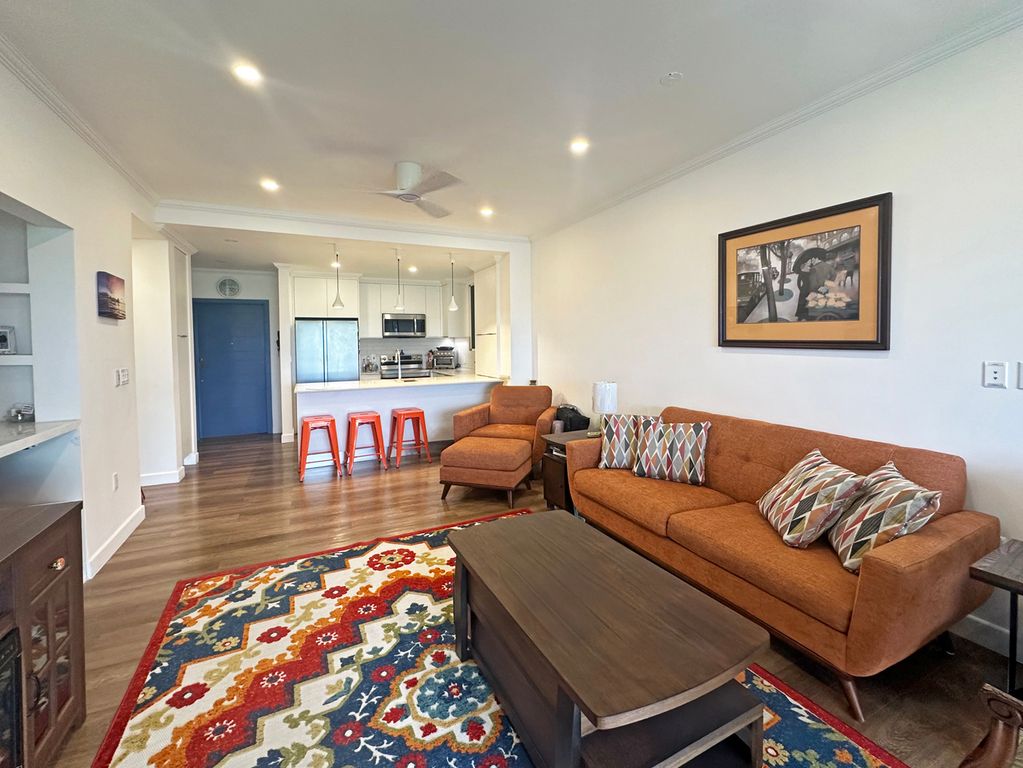 Property photo 3 of 14 Sitting Room