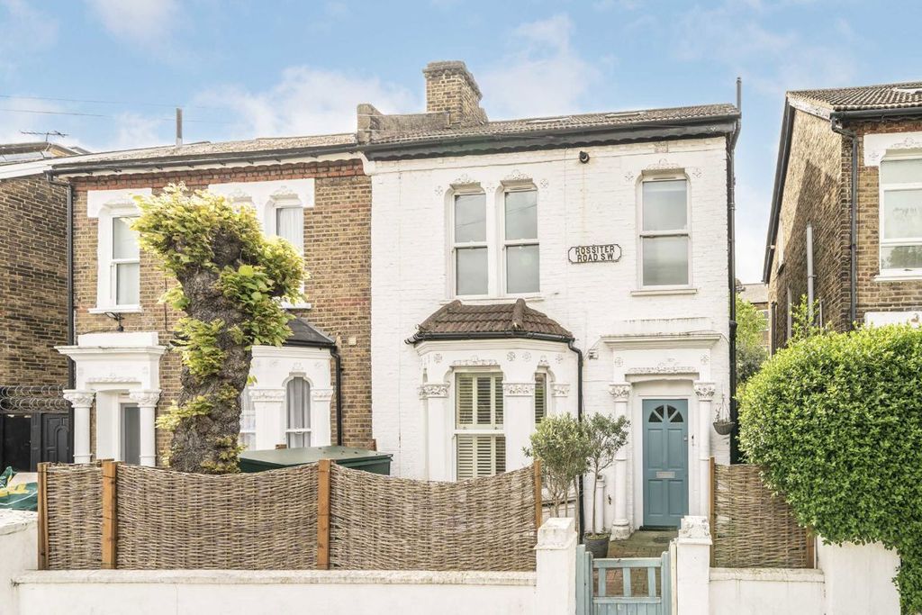 Property photo 1 of 5