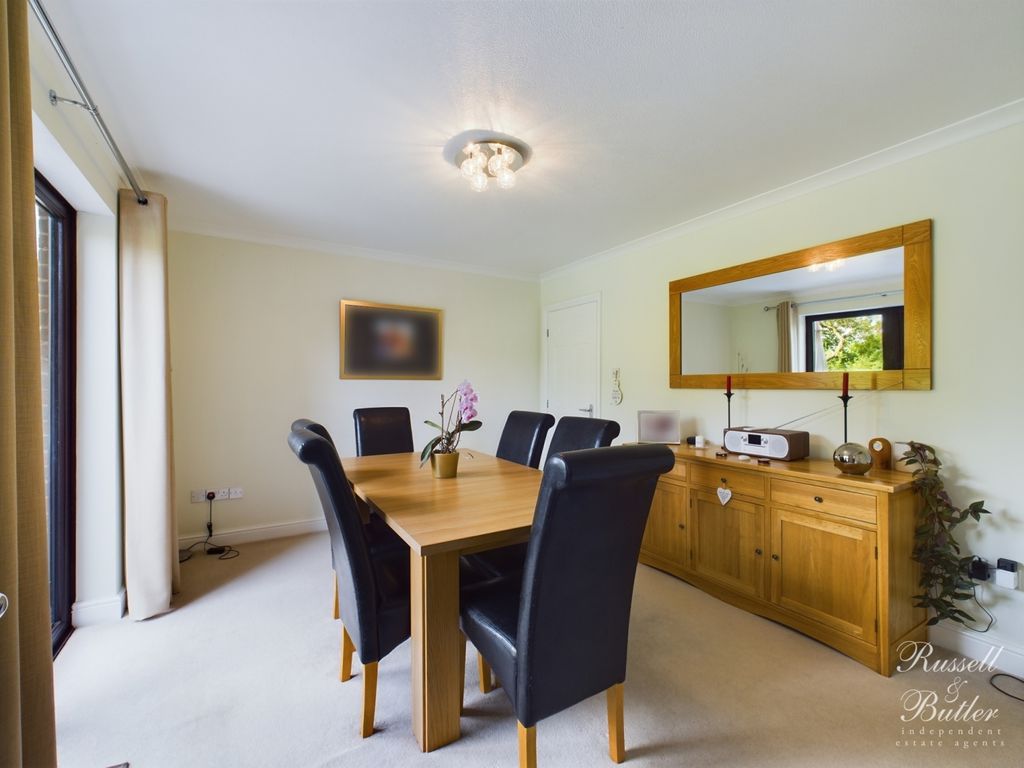 Property photo 3 of 21 Cam02127G0-Pr0023-Still001