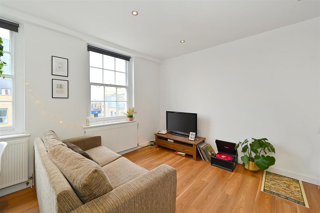 Property photo 1 of 6 Commercial-Road (3).Jpg