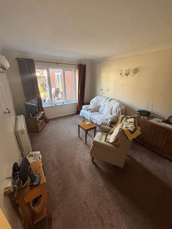 Property photo 3 of 13