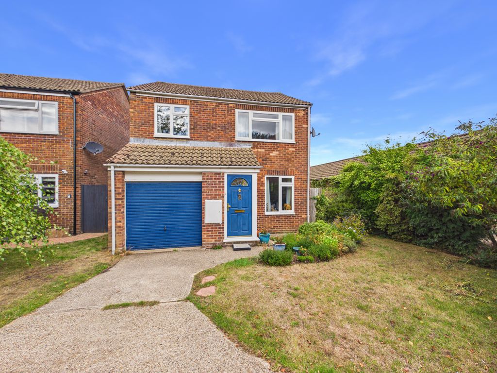 Property photo 1 of 16 Cam01354G0-Pr0765-Still025