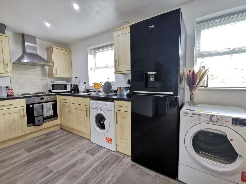 Property photo 3 of 11 0 General
