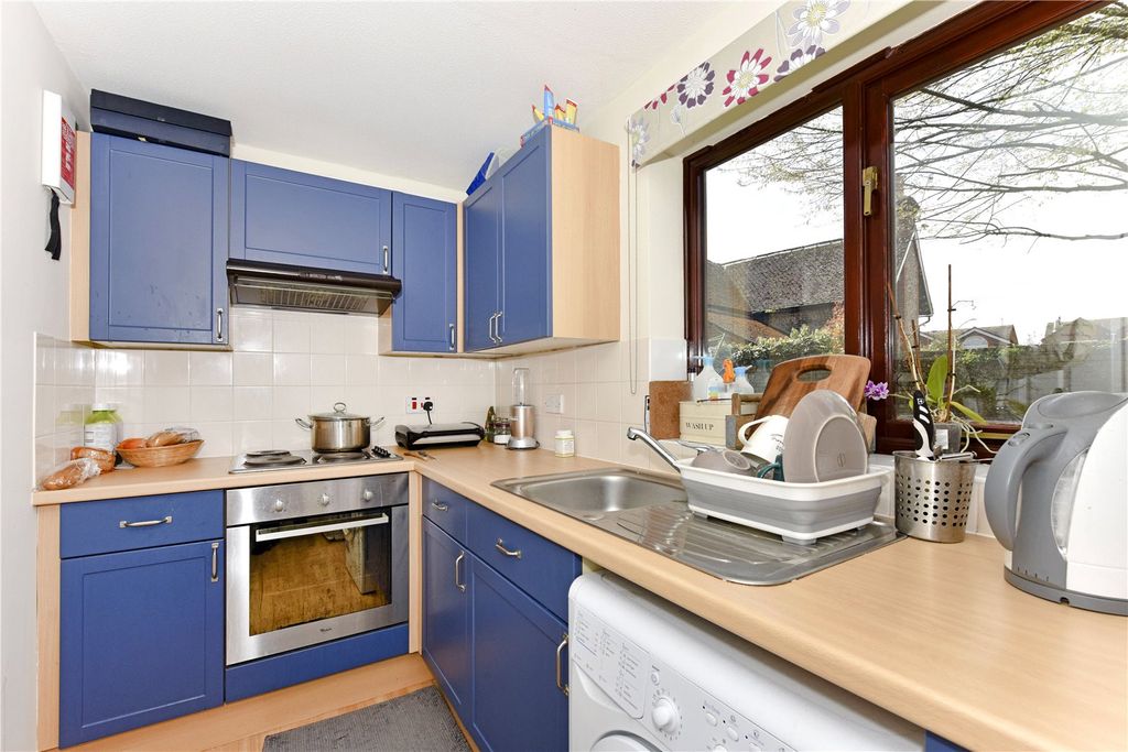 Property photo 2 of 7 Picture No. 16