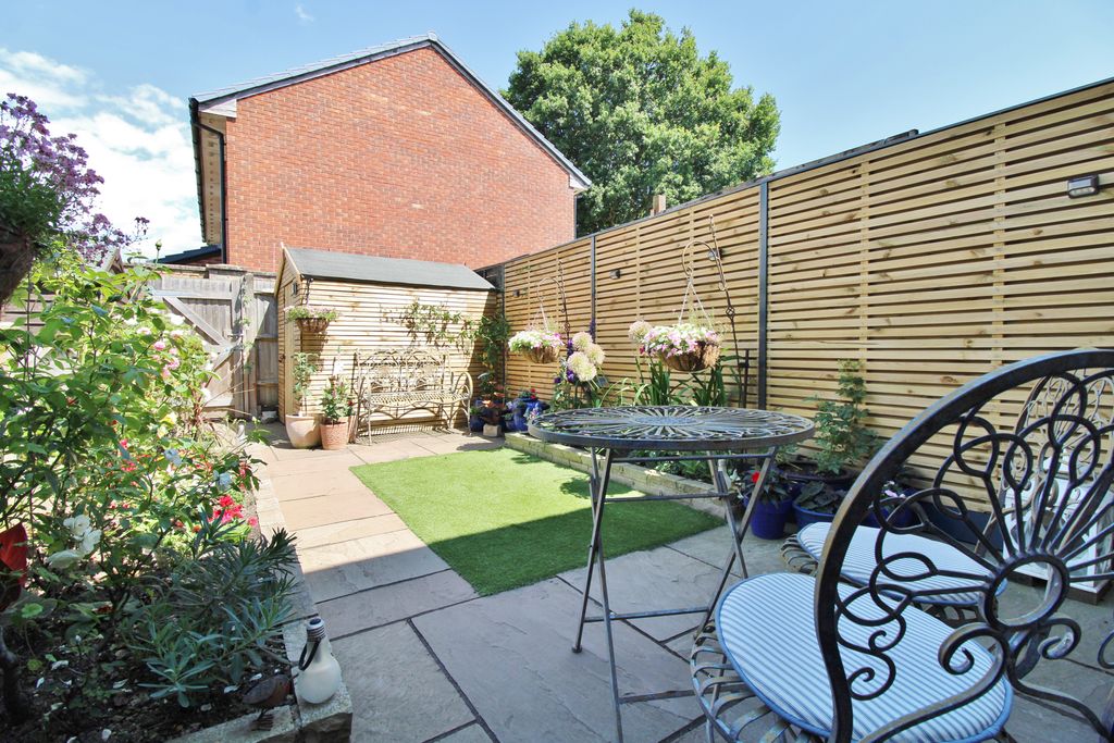 Property photo 3 of 19