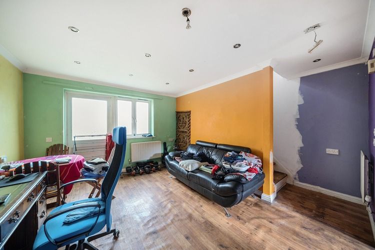 Property photo 3 of 18