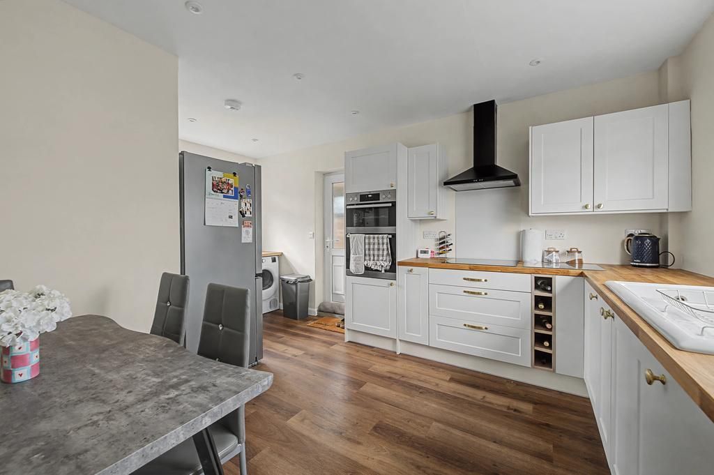 Property photo 2 of 16 Photo 2