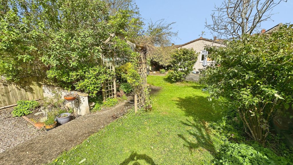 Property photo 3 of 22 Pbox-Img.Jpg