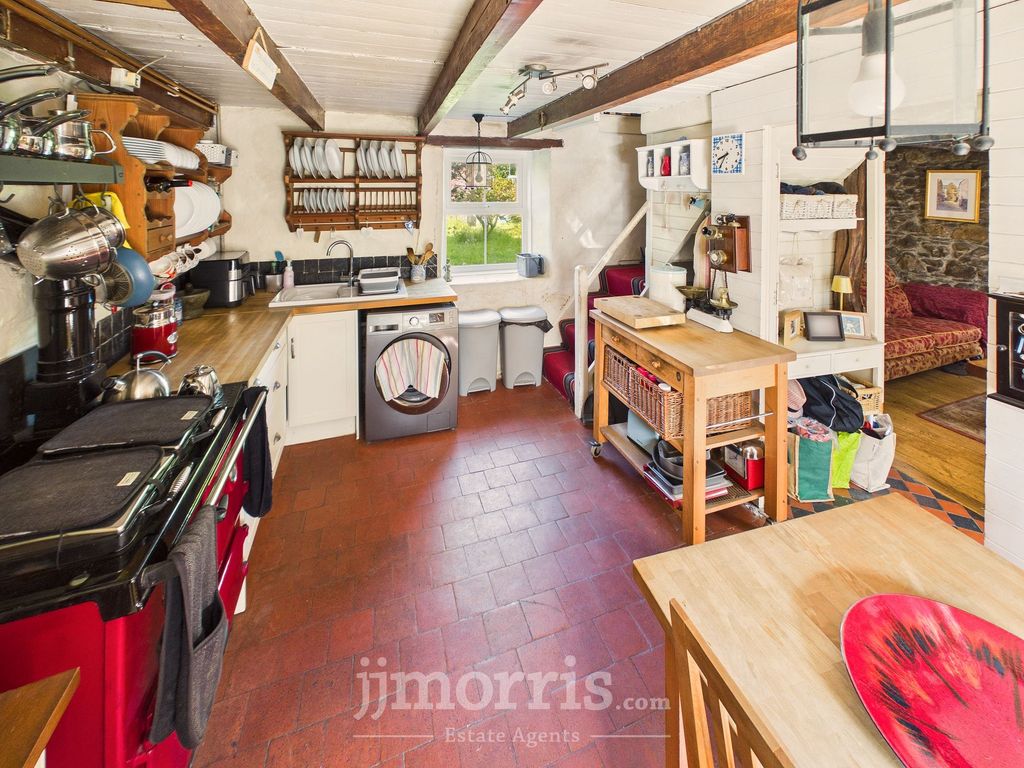 Property photo 3 of 26