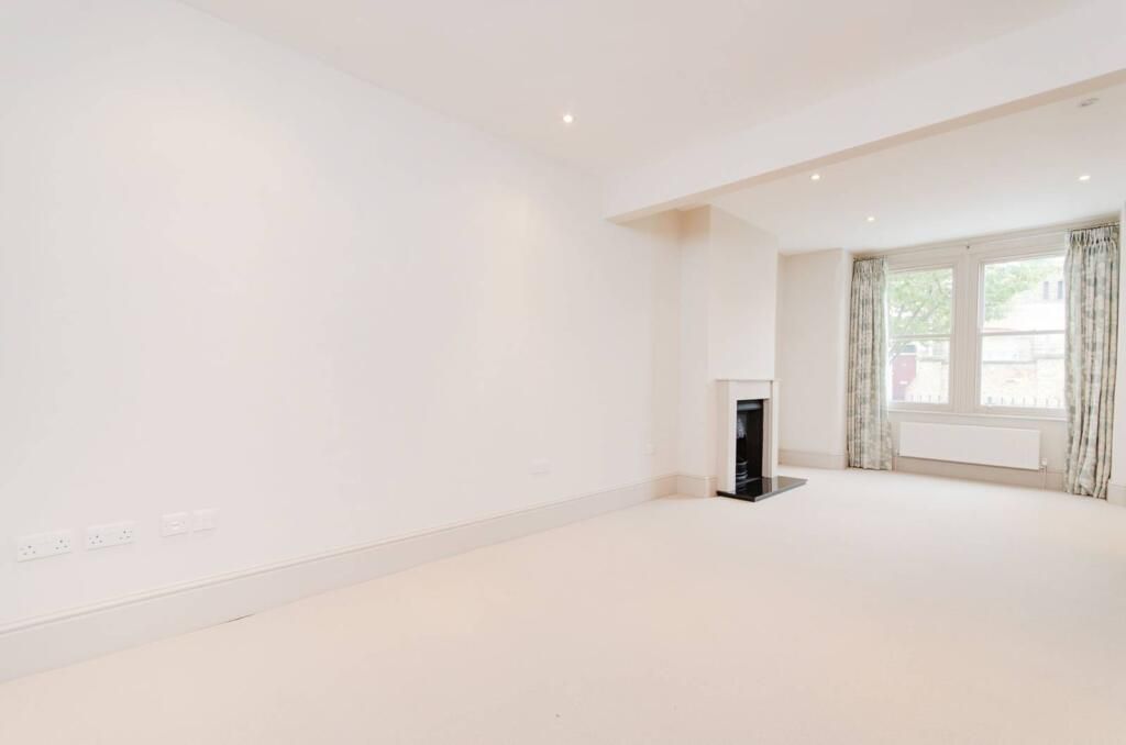 Property photo 1 of 17 1