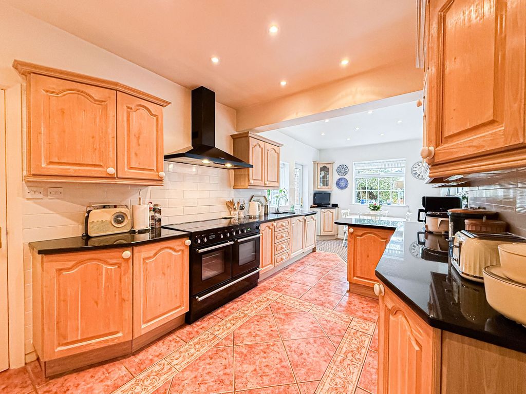 Property photo 2 of 36 Photo 19