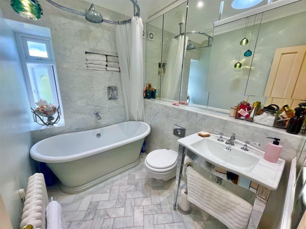 Property photo 3 of 8 Ad23E3Eb18c600440115299A606Cfd84