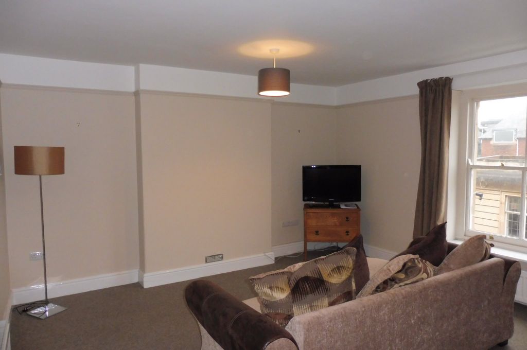 Property photo 2 of 6 Living Room