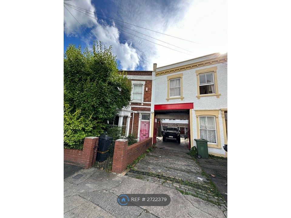 Property photo 2 of 6 Front View Of Building