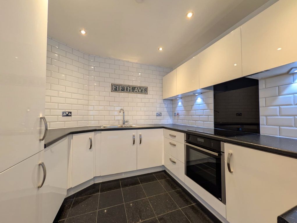 Property photo 3 of 14 Picture No. 07