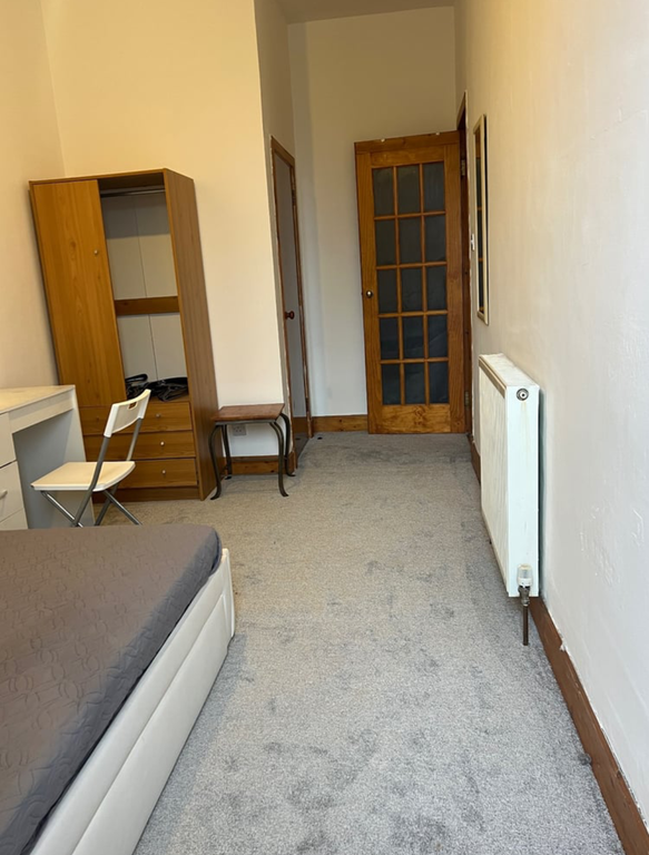 Property photo 2 of 3