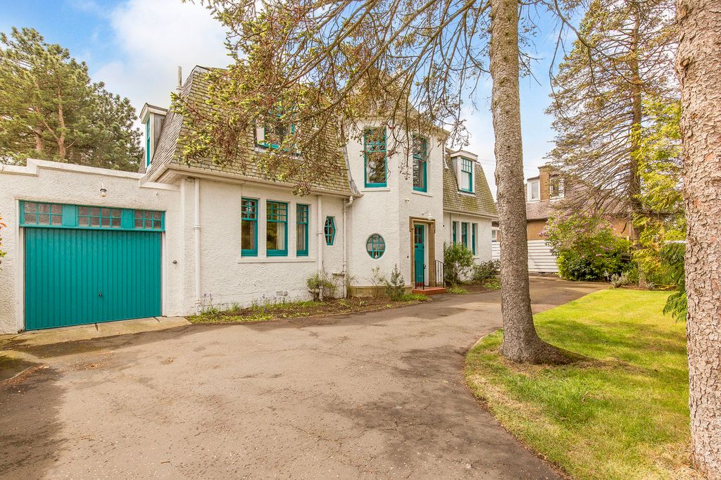 Property photo 1 of 34