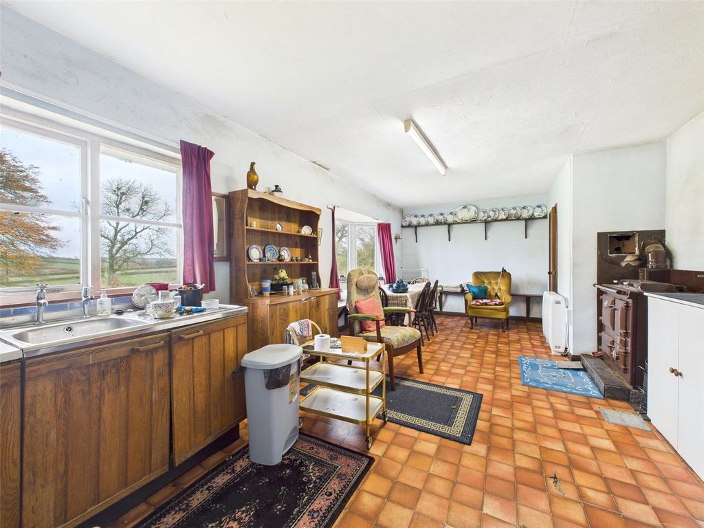 Property photo 3 of 27 Picture No. 09