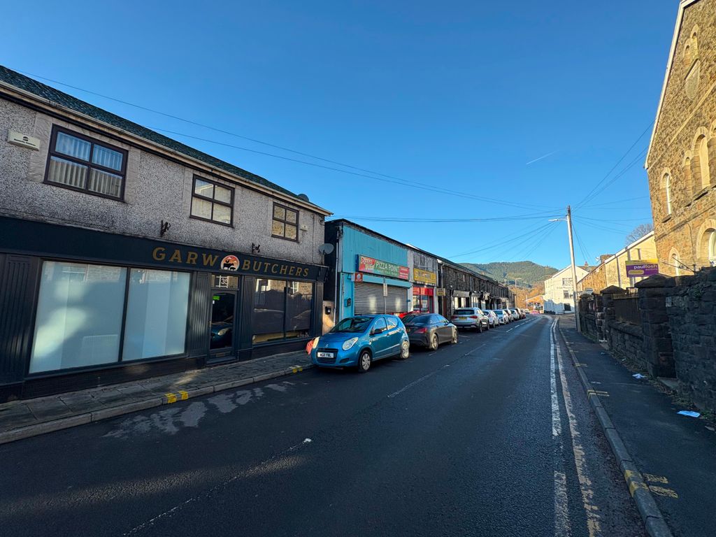 Property photo 2 of 4