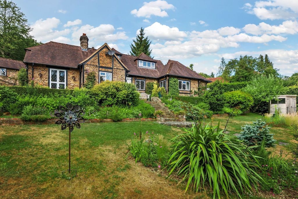 Property photo 1 of 33