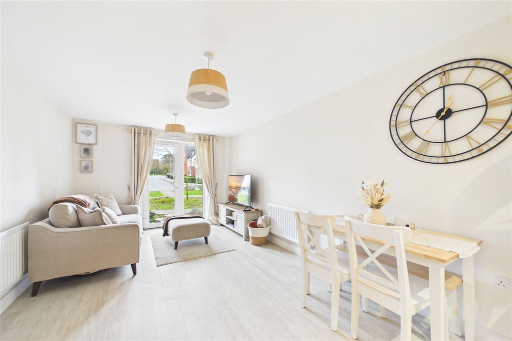 Property photo 3 of 8 Picture No. 17