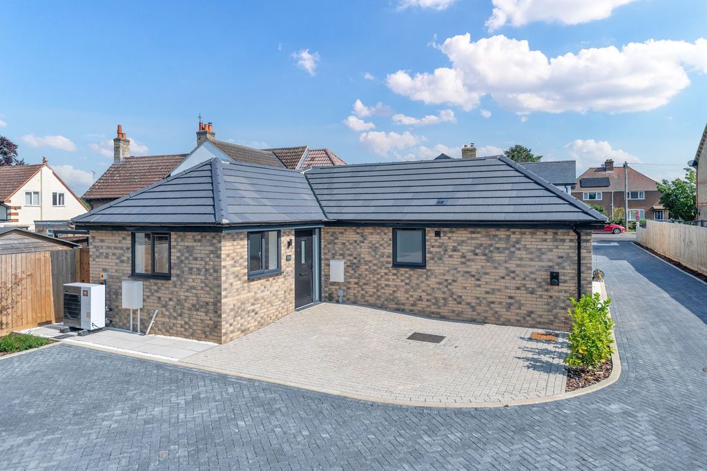 Property photo 1 of 10