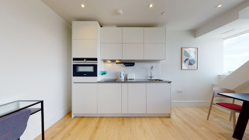 Property photo 2 of 19 Kitchen