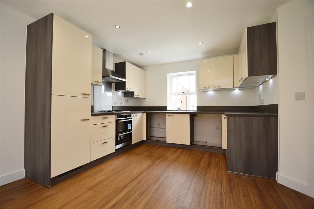 Property photo 3 of 19 Kitchen/ Diner