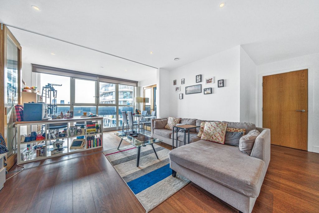 Property photo 2 of 18 1189834 (13)