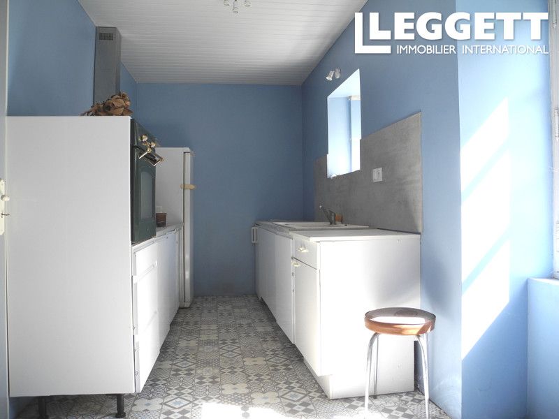 Property photo 3 of 10