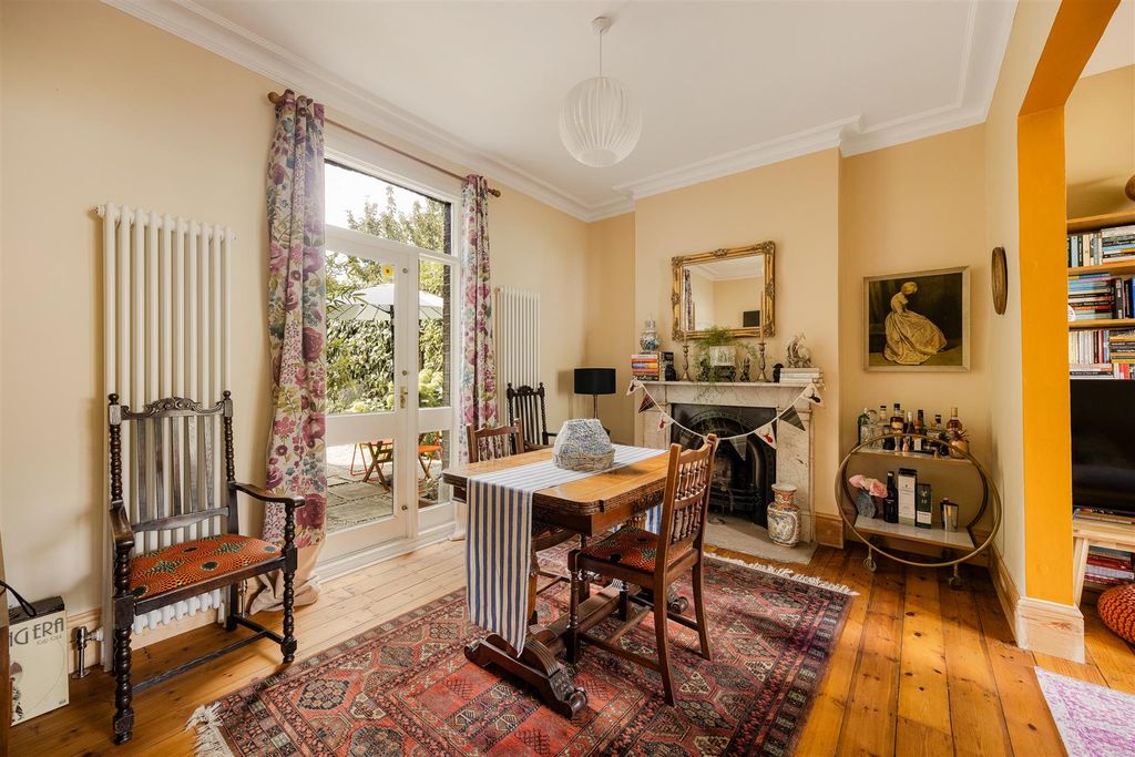 Property photo 3 of 59 Durham Road, E12